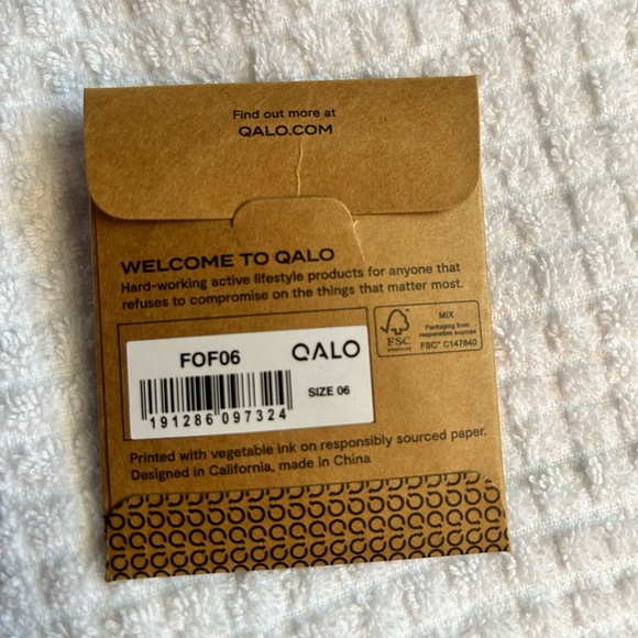 Qalo Strata Silicone Ring - Picture 3 of 3